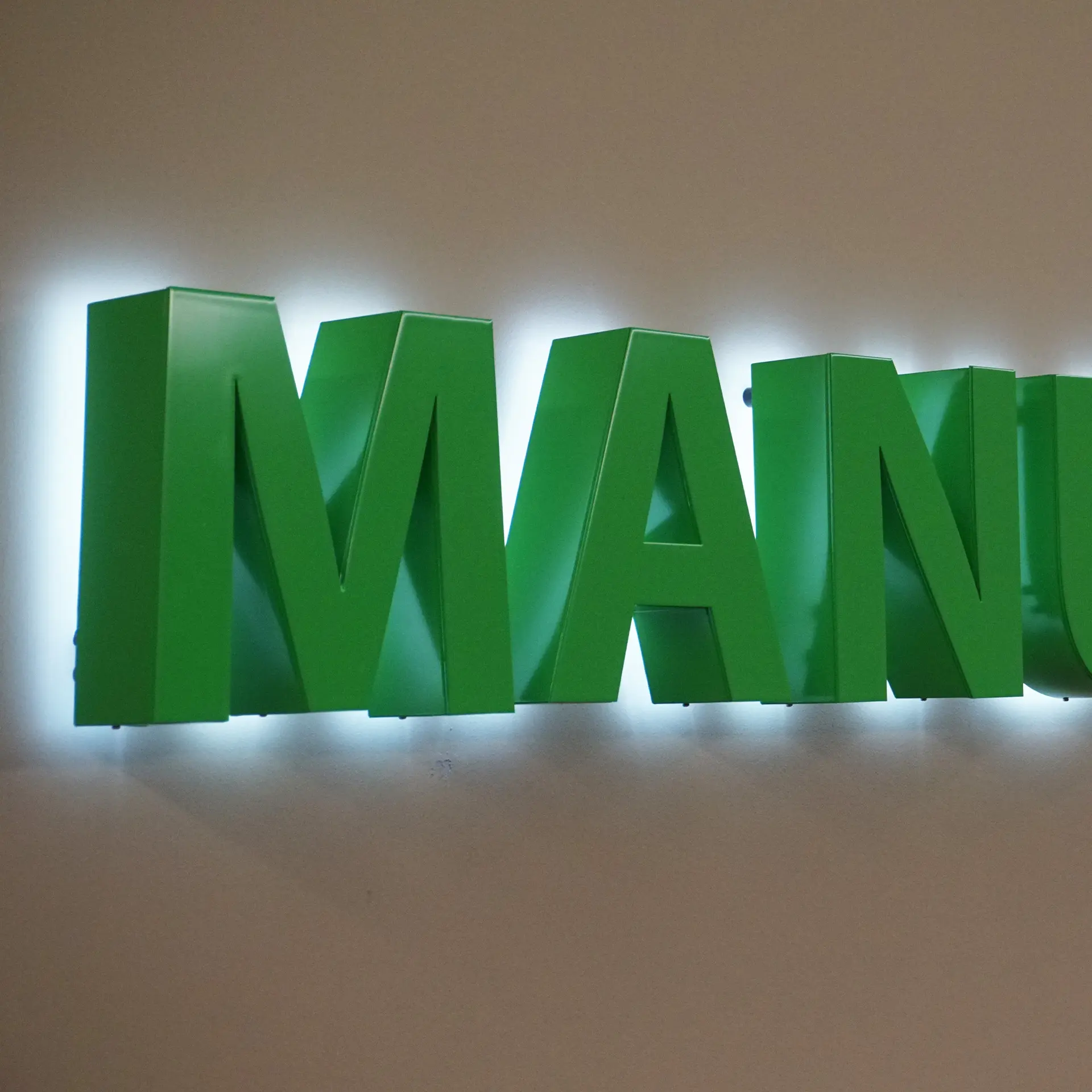 Profilbuchstaben Rückleuchter von AR Display