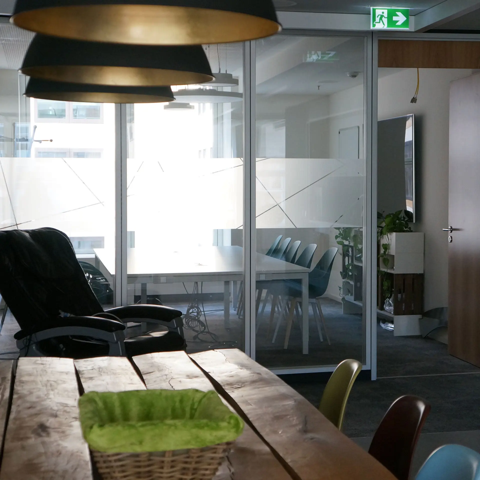 Dekorieren von Glasflächen von AR Display